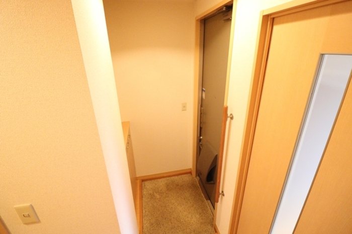 クレシェンテ 玄関