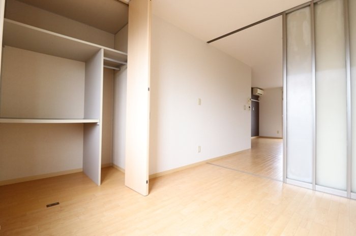 クレシェンテ ベッドルーム