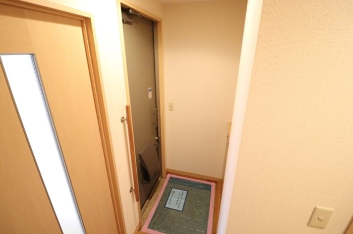 クレシェンテ 玄関