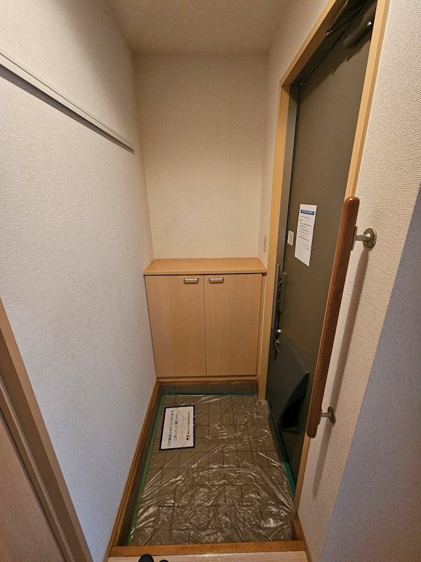 クレシェンテ 玄関