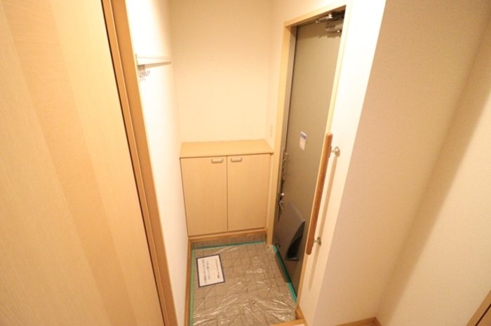 クレシェンテ 玄関