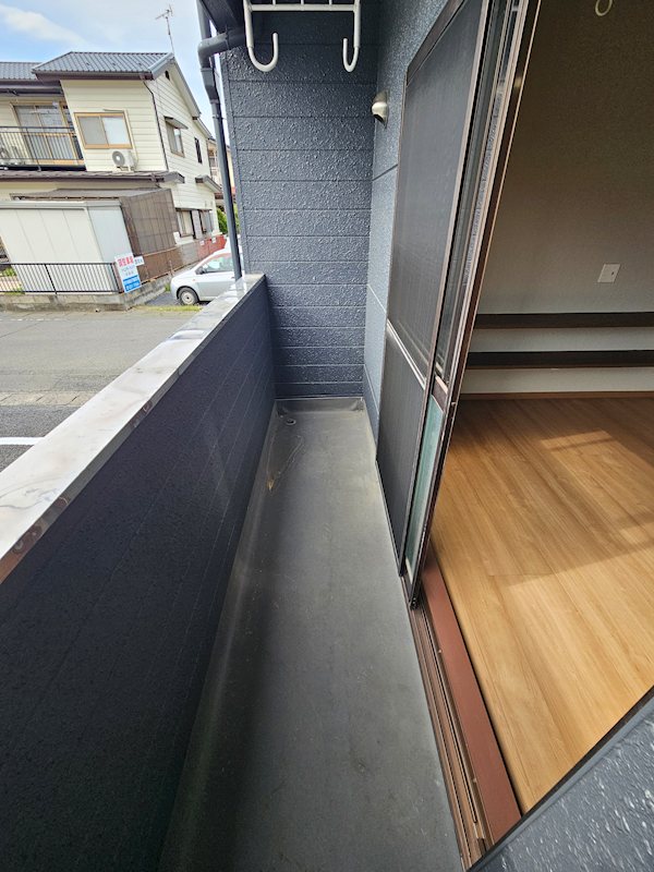 New Leaves ベランダ