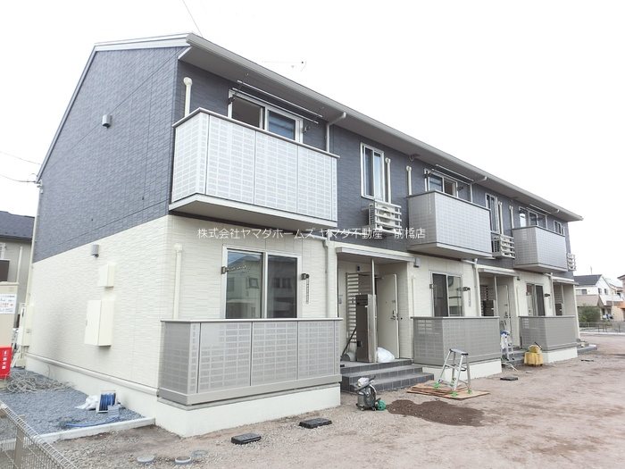 建築中