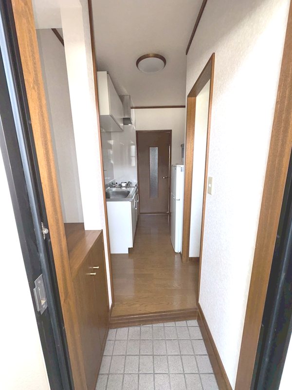 文京町山岸ハイツ 玄関