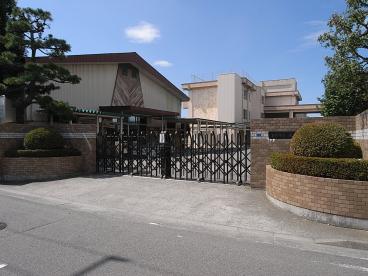 文京町山岸ハイツ 周辺画像1
