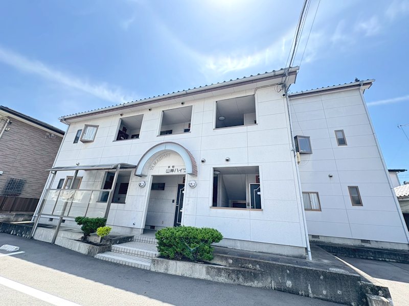 本町山岸ハイツ  外観写真