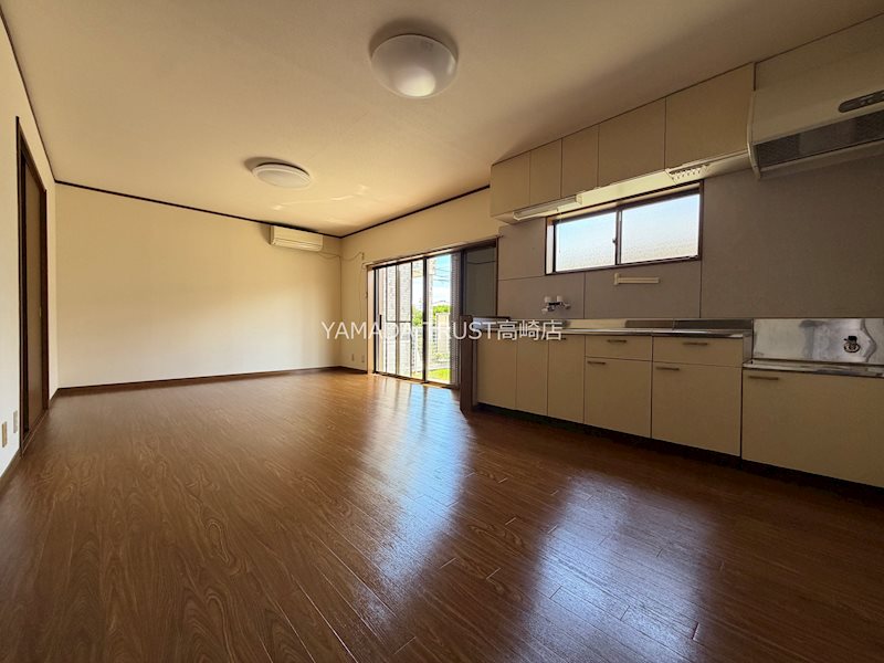 上小出町戸建賃貸 リビング