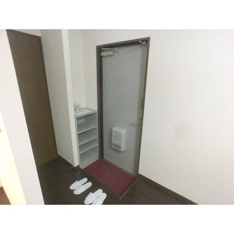 キュウブEX北代田 玄関