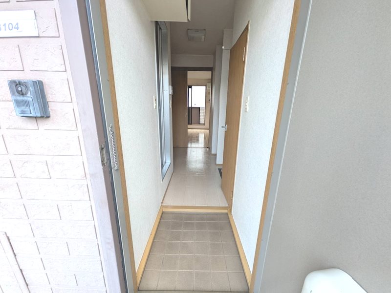 レトア中村B 玄関