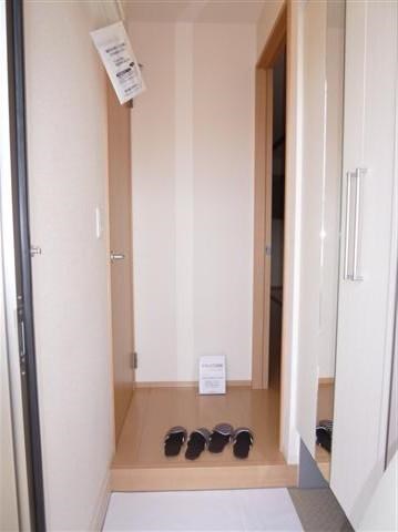 アスール 玄関