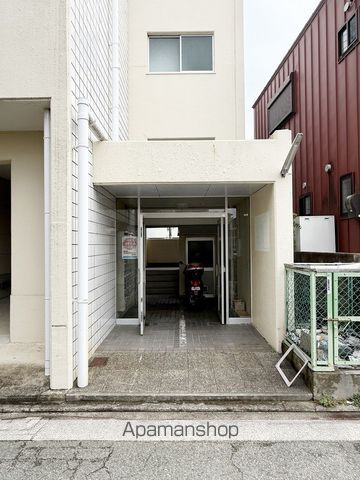 ワークマンション 外観