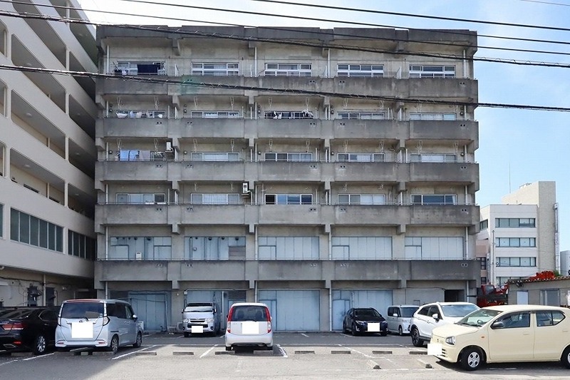 ＣＵＢＥ２１ 駐車場