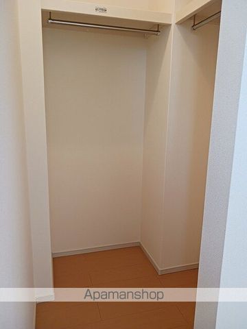 アネッサ　Ｂ その他