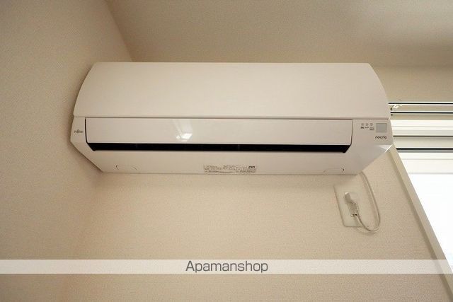 エムフルージュ その他