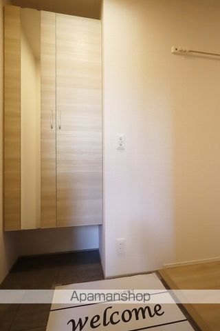 エムフルージュ その他