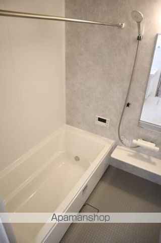 エムフルージュ その他