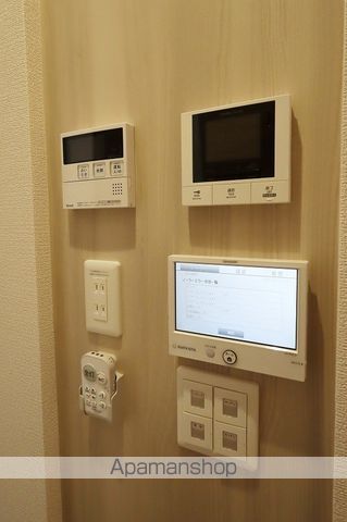 エムフルージュ その他