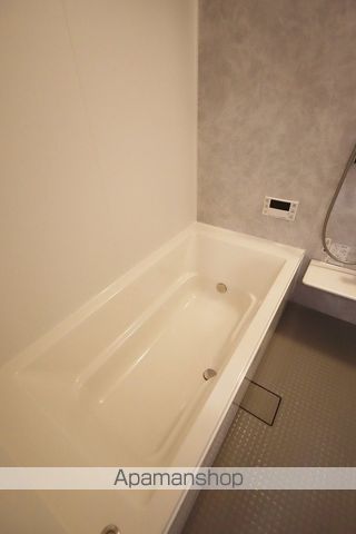 エムフルージュ その他