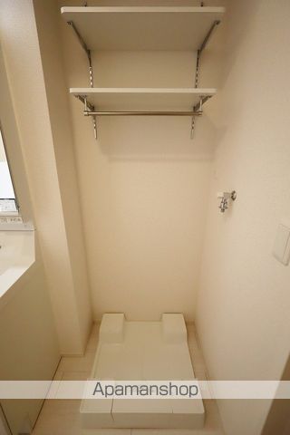 エムフルージュ その他
