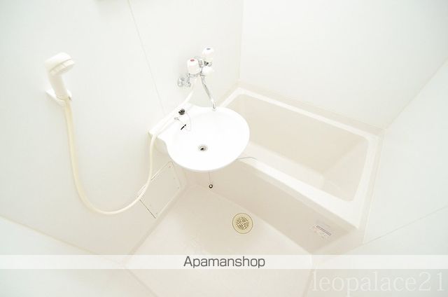 レオパレスビクター その他