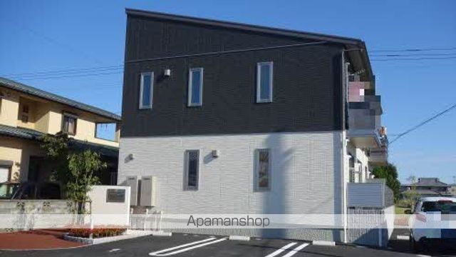 シャーメゾン浦川 外観