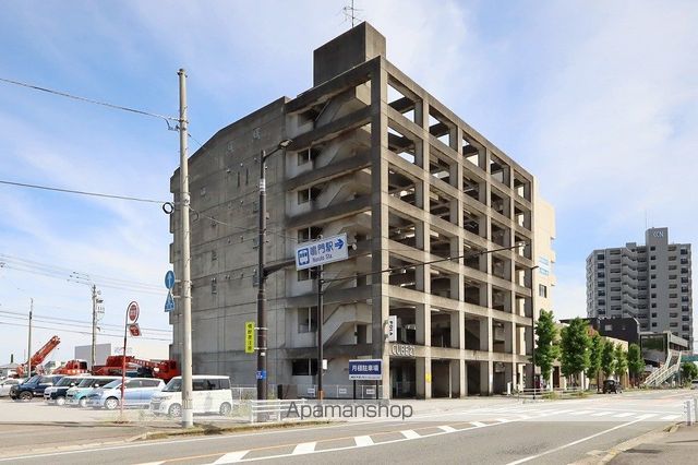 ＣＵＢＥ　２１ 外観