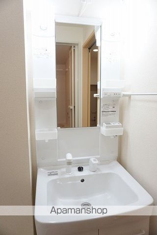 シャロル　ワン その他