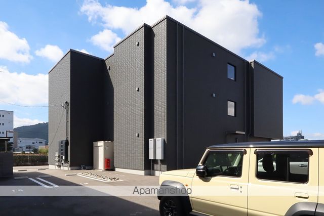 シャーメゾンプレミアス下助任 外観