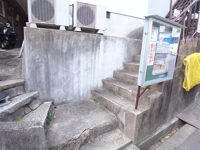 土居アパート エントランス