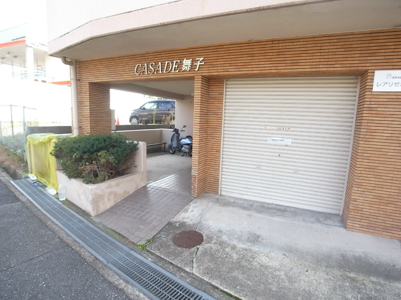サクセス本多聞 エントランス