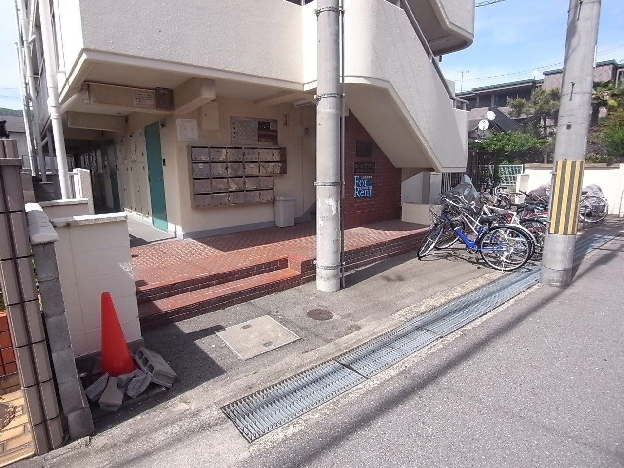 コーポアガペ エントランス