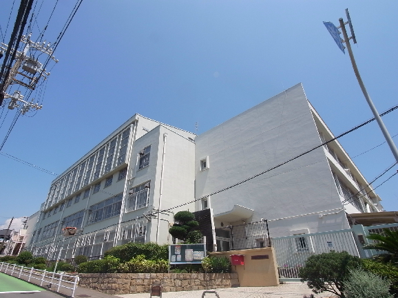 グリーンマンション 小学校