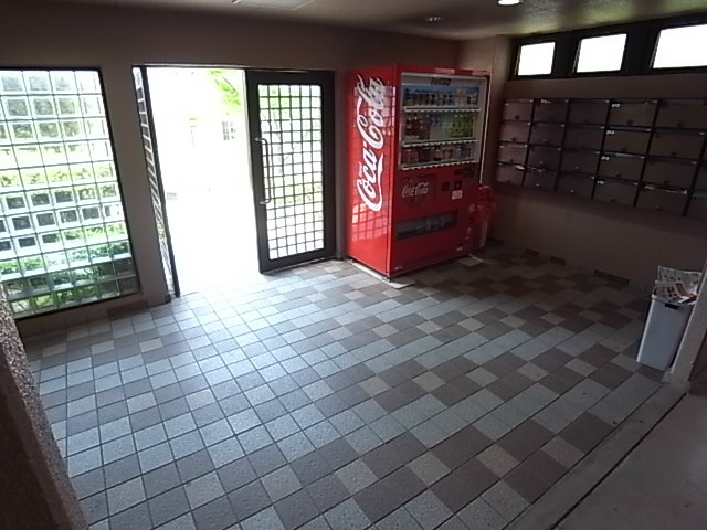 ウエストハイライズ エントランス