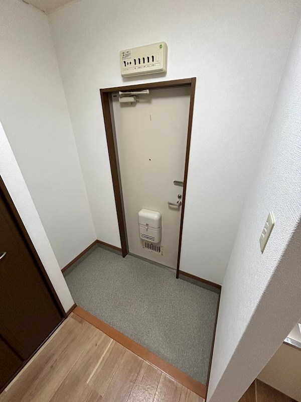 メゾンドジュール 玄関