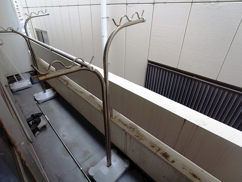 かぎ屋ビル ベランダ