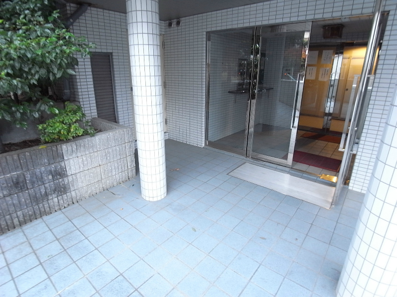 シェスタ白川台 エントランス
