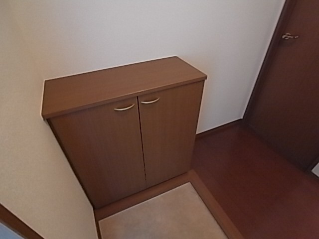 パルティーダ　C棟 玄関