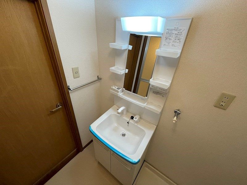 クレストール上野田　B 洗面所