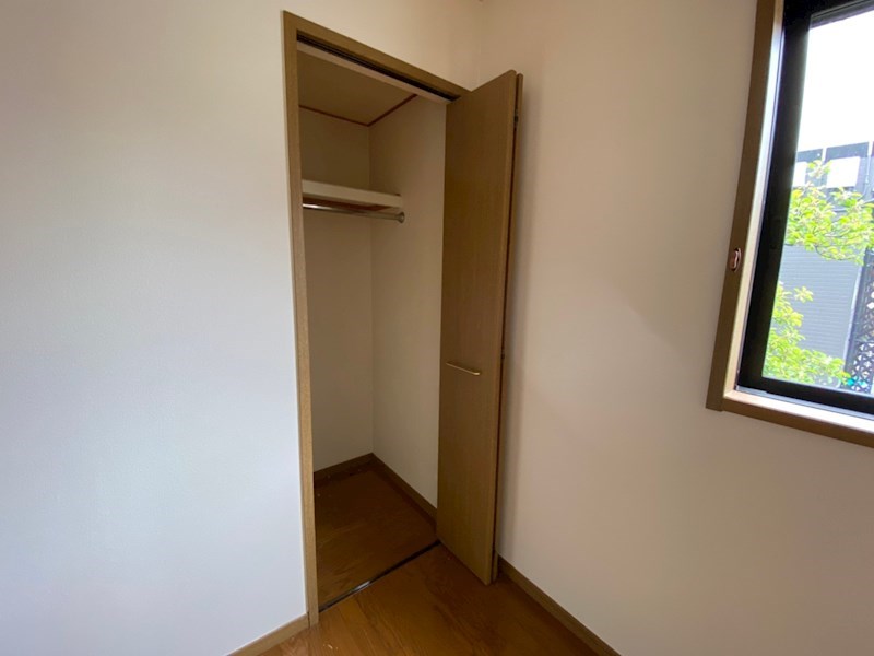 エスポワールイダ弐番館 収納