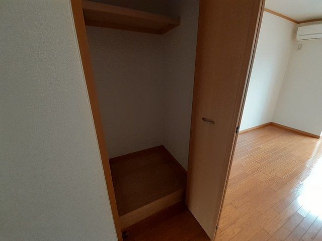 サニーパレスC棟 収納