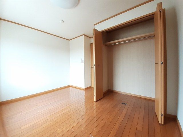 サニーパレスC棟 ベッドルーム