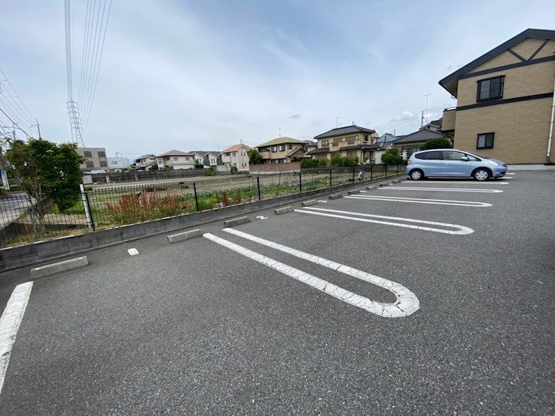 アヴェニュー谷川  駐車場