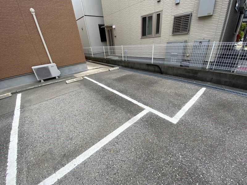 サンライフ玉手 駐車場