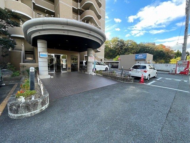 手柄アートスカイハイツ エントランス