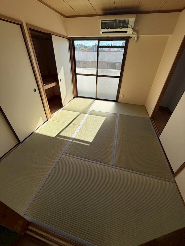 サンシャイン川久 収納