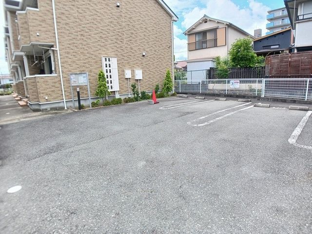 パレ・ロジュマン 駐車場