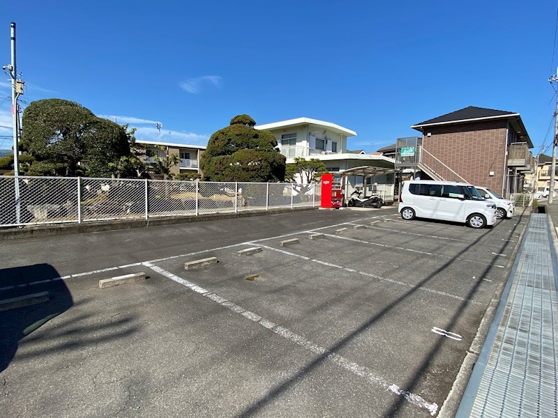 サンテラス光大寺 駐車場