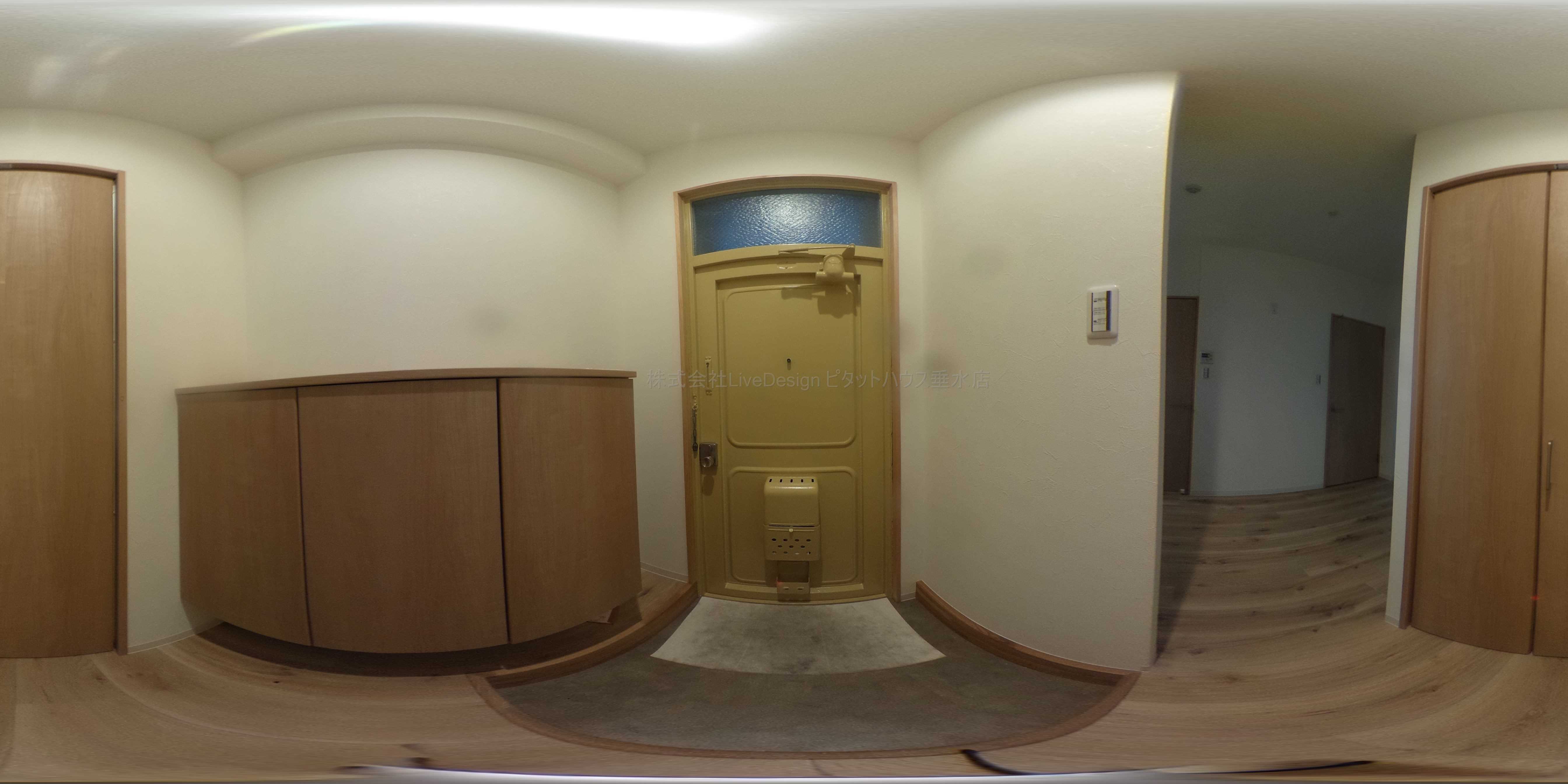 かぎ屋ビル 玄関