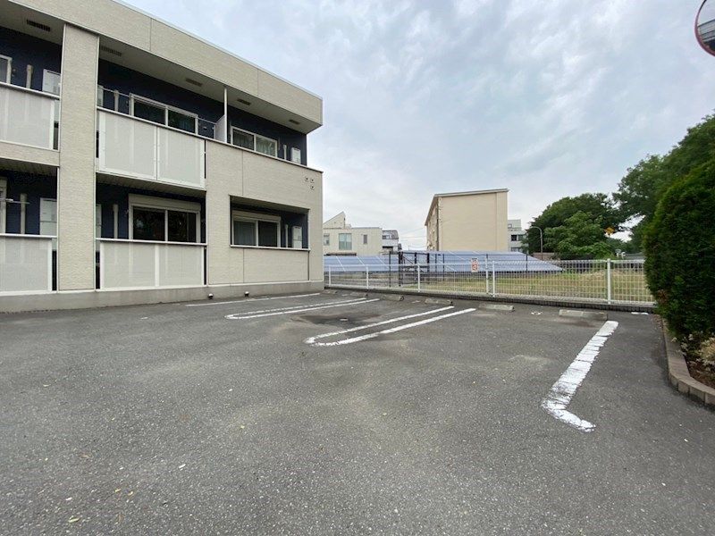 アウローラ市川 駐車場