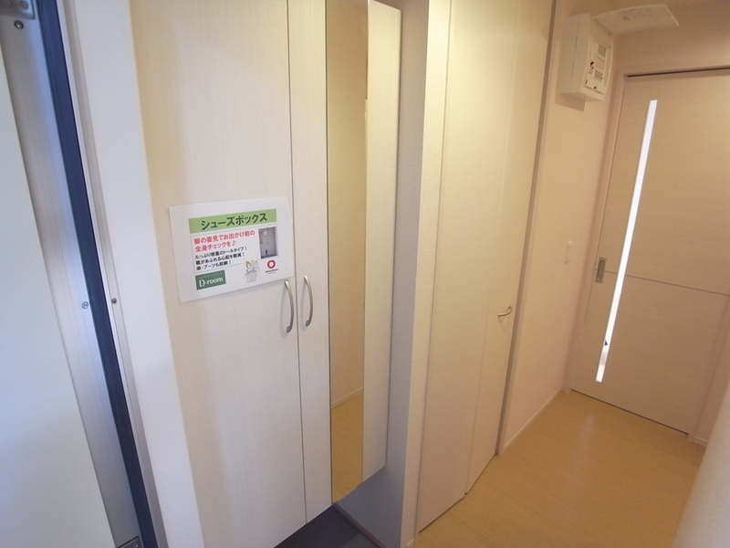 神戸6番館 玄関